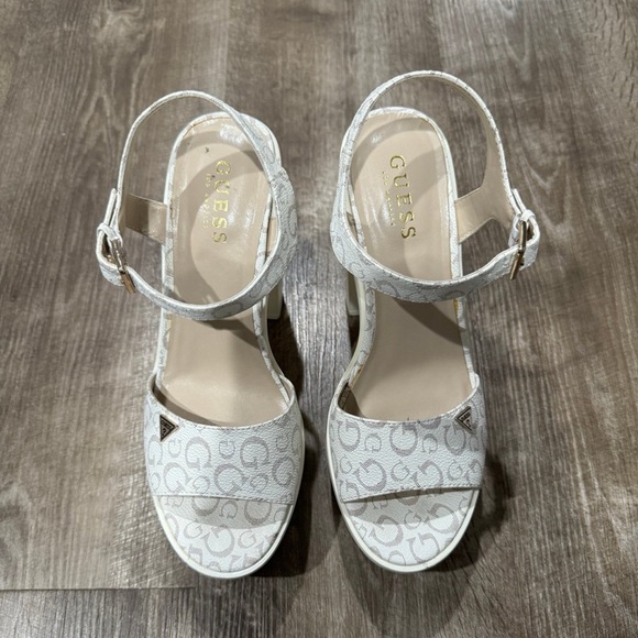 Guess logo | open toe, platform heels white womens size 8.5 - Picture 3 of 10
